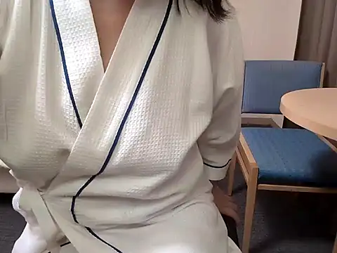 emi chan 7 online show from May 24, 2026, 1:05 pm