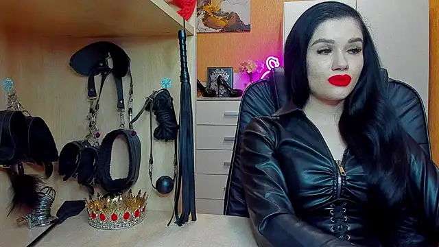 KristiTopxx online show from April 14, 2026, 8:26 pm