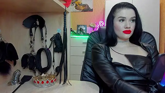Snapshot of KristiTopxx chatting on April 27, 2026, 6:17 pm KristiTopxx online show from April 27, 2026, 6:17 pm