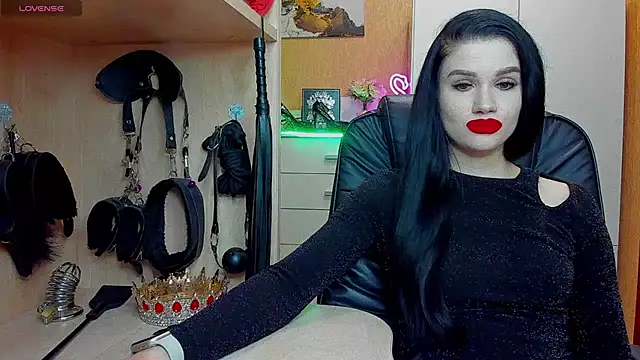 Snapshot of KristiTopxx chatting on April 29, 2026, 5:52 pm KristiTopxx online show from April 29, 2026, 5:52 pm