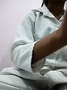 Karishma 88 online show from March 25, 2026, 5:46 am