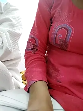 Karishma 88 online show from April 11, 2026, 6:07 am