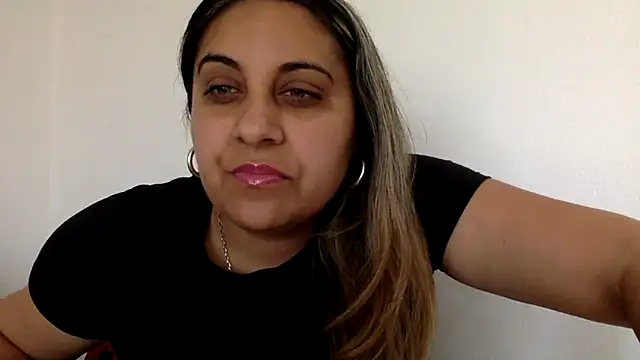 I amXenox online show from April 8, 2026, 8:36 am