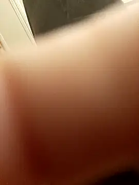 ilcazzone32 online show from March 26, 2026, 8:14 pm