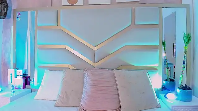 Samantha-Pardo online show from March 6, 2026, 3:19 pm