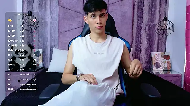 AronTawers online show from June 6, 2026, 6:56 pm