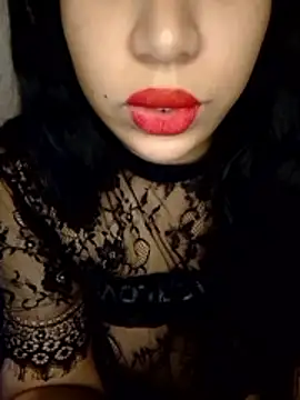 Snapshot of madleen_Mm chatting on April 25, 2026, 12:30 pm madleen Mm online show from April 25, 2026, 12:30 pm