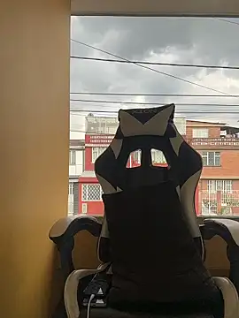 Nahomy firee online show from February 28, 2026, 7:59 pm