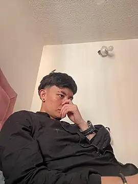 Tomnico 19 online show from March 1, 2026, 7:49 pm