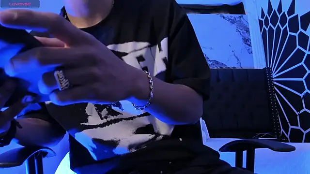 DylanRoyce  online show from February 28, 2026, 12:39 pm