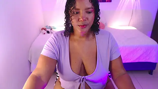 Bonnydopson07 online show from April 17, 2026, 12:52 pm