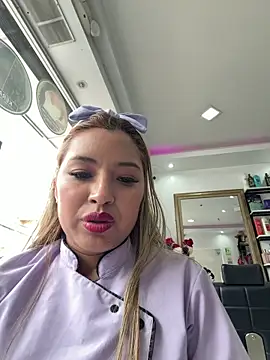Snapshot of RubiaMorena chatting on March 12, 2026, 6:58 pm RubiaMorena online show from March 12, 2026, 6:58 pm