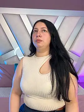 Ashleeyprincess01 online show from April 15, 2026, 12:12 pm