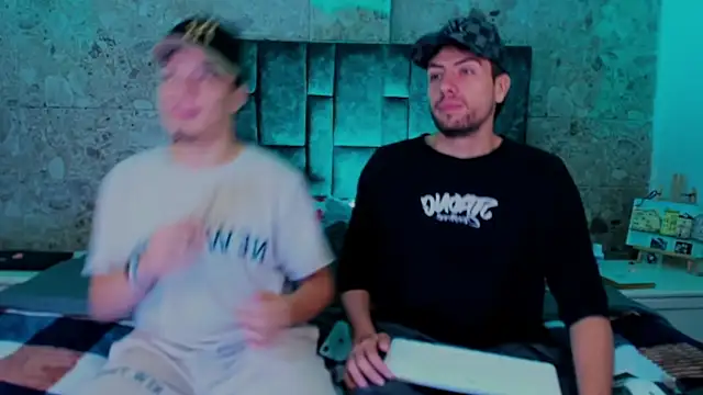 alex and christhoper online show from April 30, 2026, 3:46 am