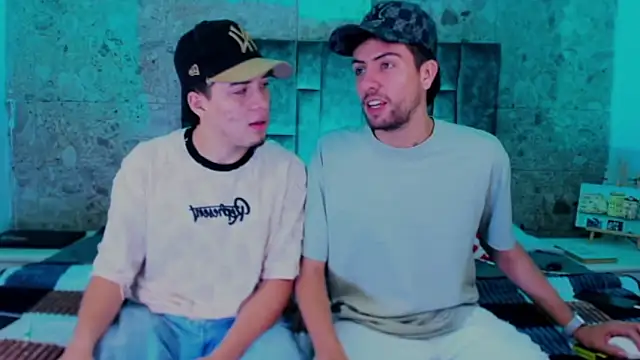 alex and christhoper online show from May 1, 2026, 8:41 am