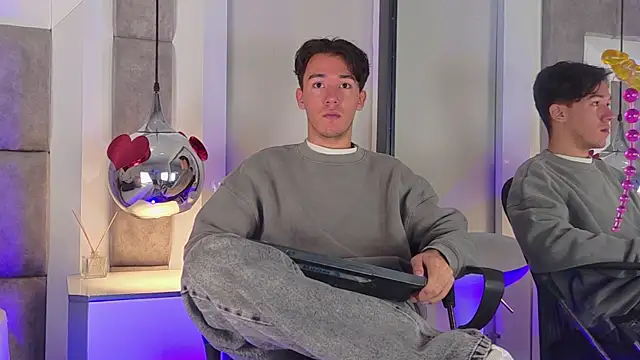 Austin Reedss online show from April 3, 2026, 12:47 pm