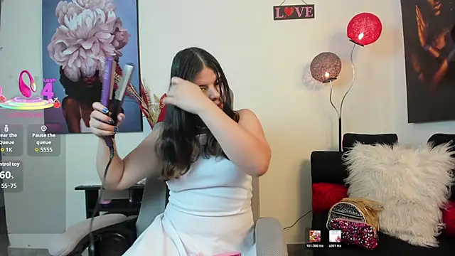 Snapshot of VelvetSirenLight chatting on February 24, 2026, 2:15 pm VelvetSirenLight online show from February 24, 2026, 2:15 pm