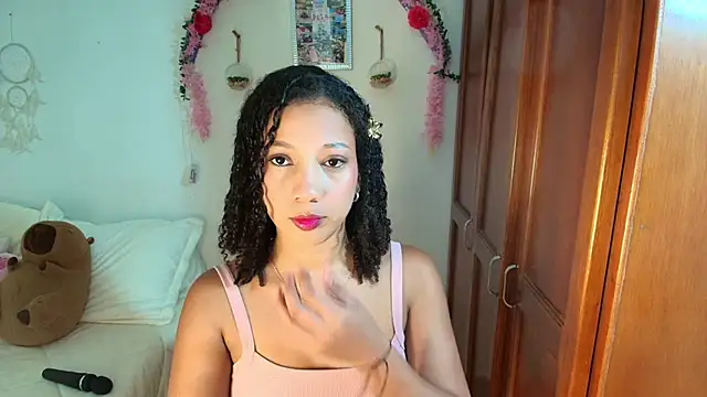 khoe777 online show from April 28, 2026, 9:20 pm