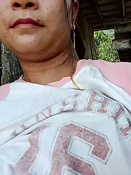 Snapshot of mami-rubi chatting on March 1, 2026, 5:31 am mami-rubi online show from March 1, 2026, 5:31 am