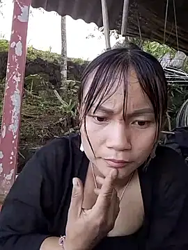 mami-rubi online show from May 4, 2026, 10:22 am