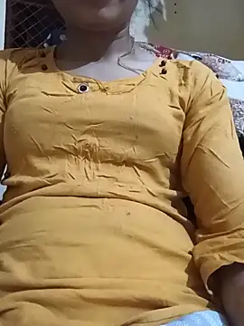 Rashmika Mandana online show from May 17, 2026, 2:02 pm