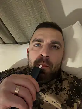 VANYA1997 online show from April 16, 2026, 5:14 pm