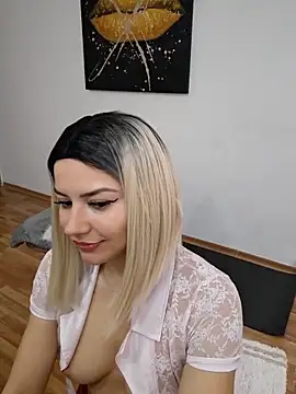 Snapshot of DaisyLuvsYou_ chatting on March 18, 2026, 5:10 am DaisyLuvsYou online show from March 18, 2026, 5:10 am