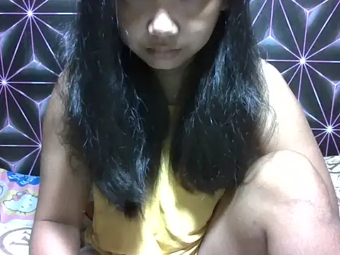 Flowerbebe online show from March 13, 2026, 8:48 pm