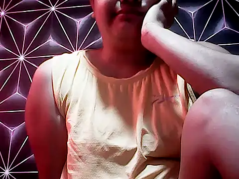Snapshot of Flowerbebe chatting on May 14, 2026, 5:58 am Flowerbebe online show from May 14, 2026, 5:58 am