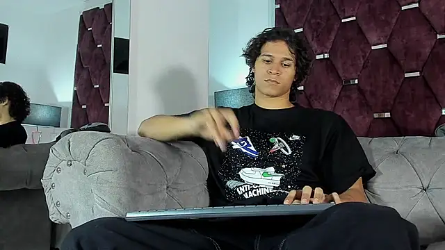 TonyBenedetti online show from April 16, 2026, 8:53 pm