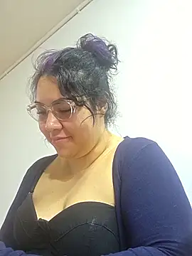 lilith velvet  online show from May 28, 2026, 2:14 pm