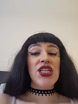 Mommynatrix online show from March 28, 2026, 3:44 pm