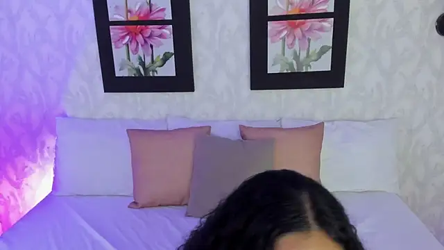 ElizabethBelle online show from March 19, 2026, 8:46 pm