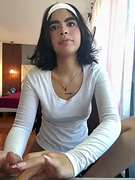 Snapshot of kitty_rousse01 chatting on April 24, 2026, 12:51 pm kitty rousse01 online show from April 24, 2026, 12:51 pm