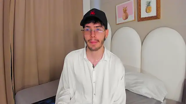 Jason 23   online show from April 17, 2026, 7:39 pm