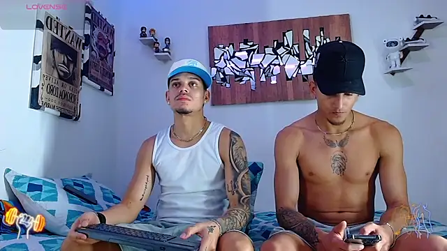 Snapshot of AdamsDvi chatting on March 4, 2026, 1:44 am AdamsDvi online show from March 4, 2026, 1:44 am