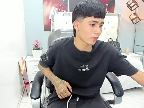 Thiago collinss online show from March 8, 2026, 2:04 am