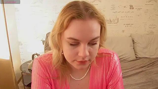 Glow Margo online show from June 5, 2026, 1:12 am