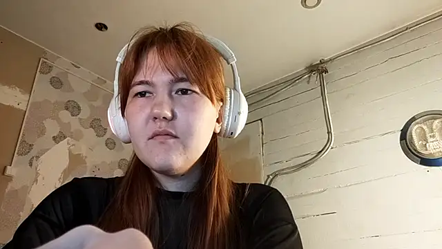 Snapshot of DinaFirebird chatting on March 11, 2026, 4:18 am DinaFirebird online show from March 11, 2026, 4:18 am