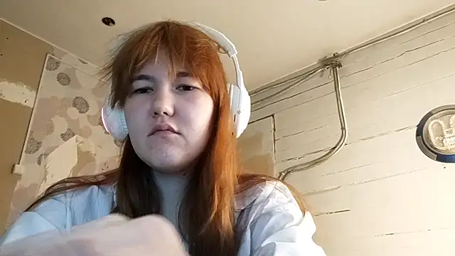 Snapshot of DinaFirebird chatting on March 12, 2026, 5:13 am DinaFirebird online show from March 12, 2026, 5:13 am