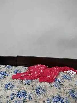 Snapshot of NeetuKumri chatting on May 18, 2026, 6:36 pm NeetuKumri online show from May 18, 2026, 6:36 pm