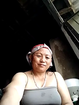 Lucie Fuzk online show from April 4, 2026, 1:48 am