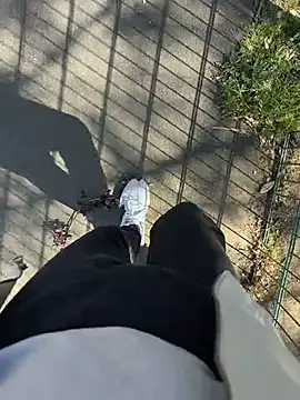 Snapshot of portostrip chatting on April 7, 2026, 12:38 pm portostrip online show from April 7, 2026, 12:38 pm