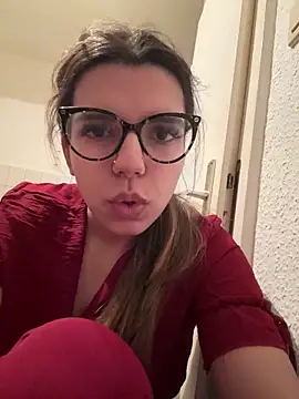 Sophia187erz online show from February 26, 2026, 7:57 pm