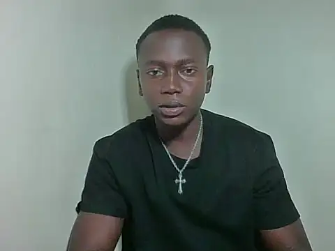 Snapshot of darkerberryguy chatting on March 1, 2026, 12:40 pm darkerberryguy online show from March 1, 2026, 12:40 pm