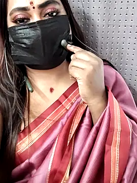 Cutie Nila online show from March 23, 2026, 5:22 am