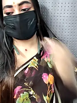 Cutie Nila online show from May 16, 2026, 5:48 am