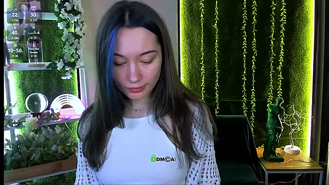 cassandra nik online show from July 28, 2026, 12:48 pm
