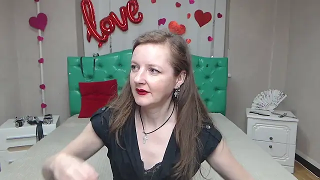 MeganPirs online show from April 16, 2026, 5:14 pm