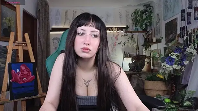 EffieMeowley online show from May 31, 2026, 7:04 am